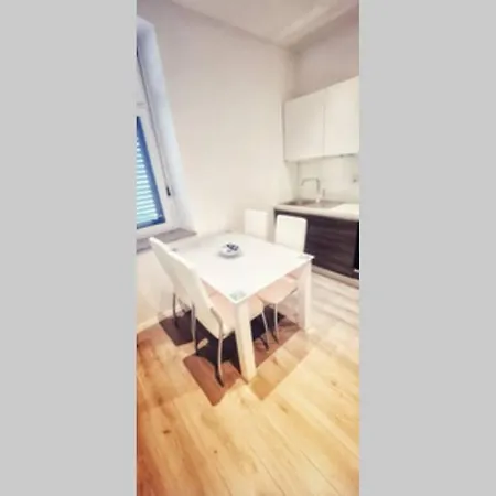 Apartment Lori - Beautiful View Rijeka Exterior photo